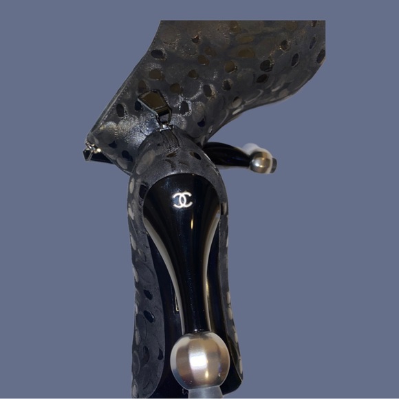 Chanel High Heels - Picture 2 of 4